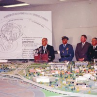 Moses, Robert at World's fair Press Conf, 1963.jpg